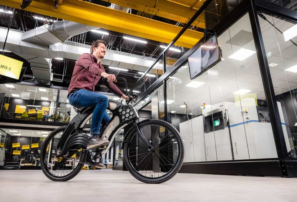 Lectoraat Kunststoftechnologie van Windesheim op de Kunststoffenbeurs